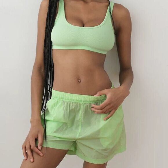 TNA Aritzia Claremont Shorts Size Large NWT - Picture 9 of 11